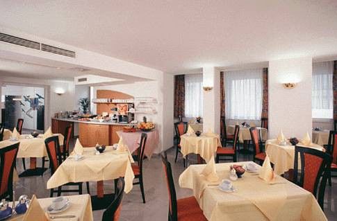 Hotel President Frankfurt Франкфурт-на-Майне Экстерьер фото